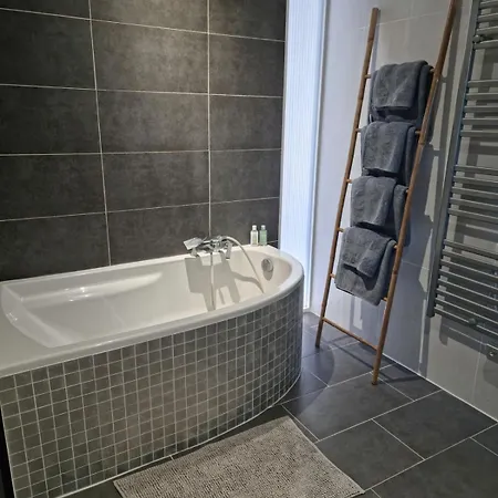 Nyaraló Familiale Near Beaches *